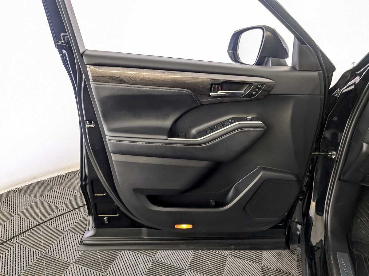 Toyota Highlander, 2021 Фото №19