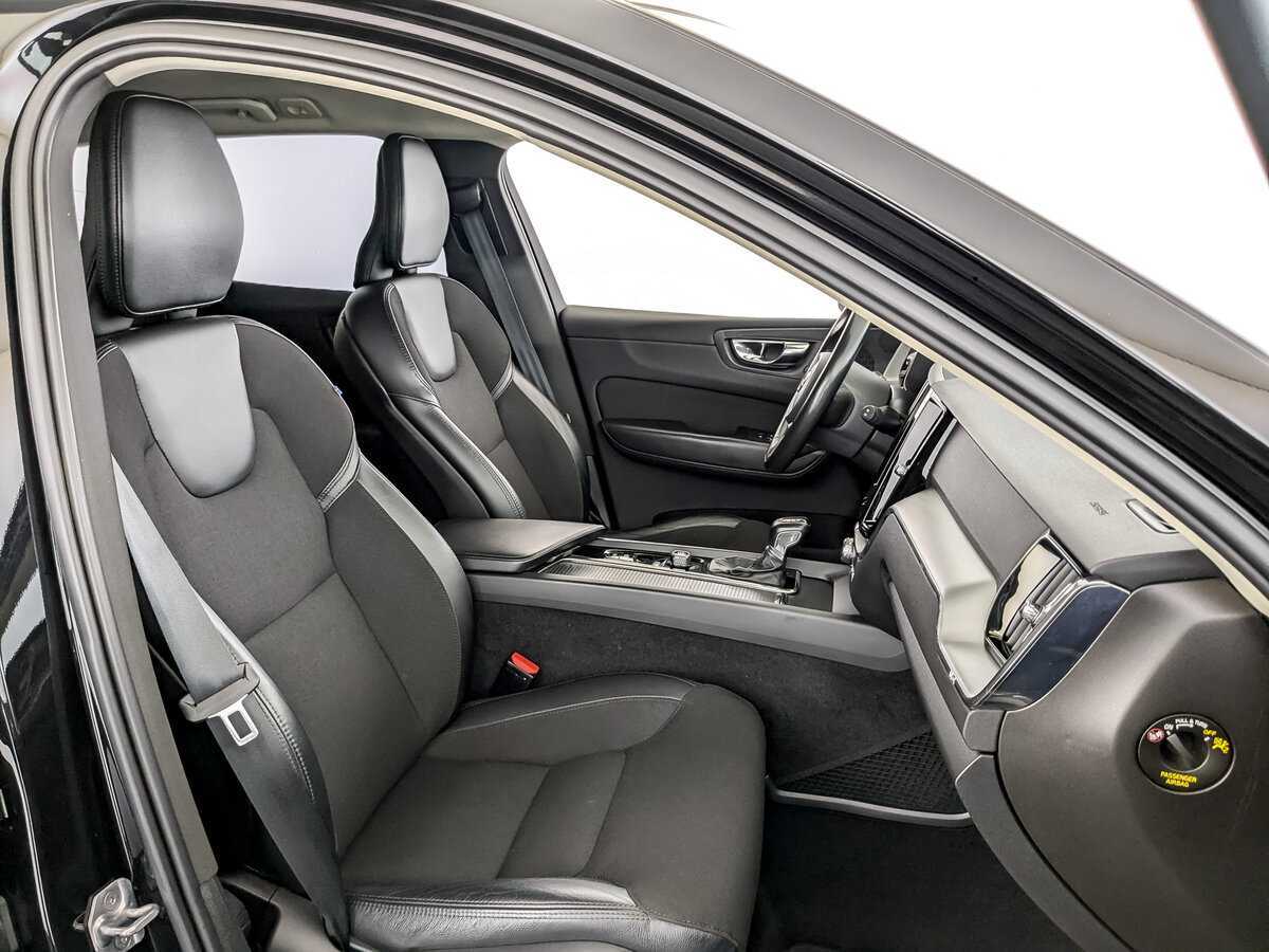 Volvo XC60, 2020 Фото №22