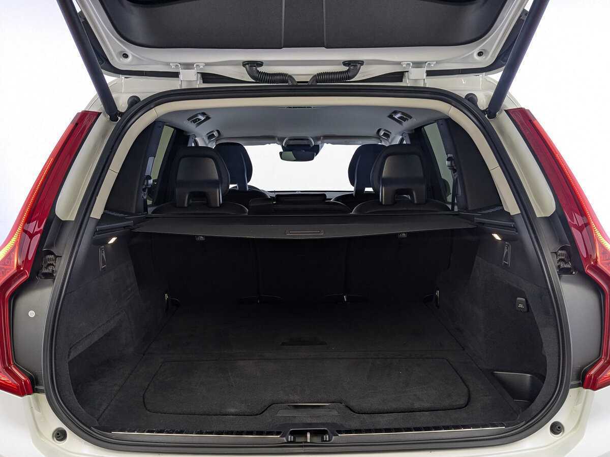 Volvo XC90 B5, 2021 Фото №10