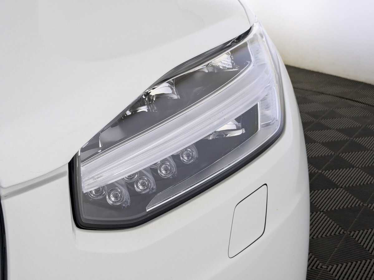 Volvo XC90 B5, 2021 Фото №11