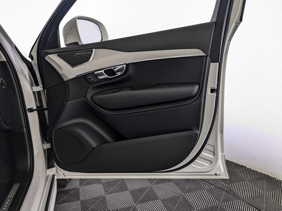 Volvo XC90 B5, 2021 Фото №24