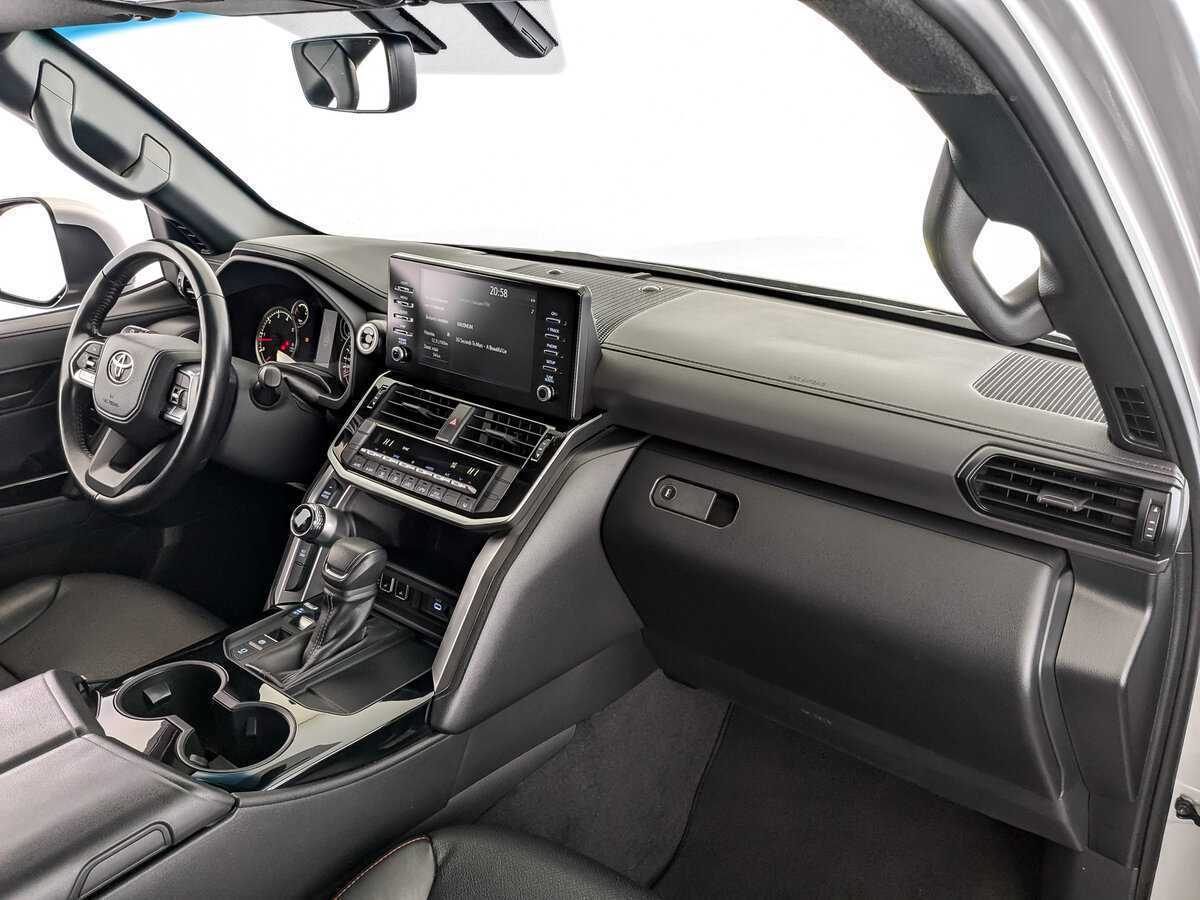 Toyota Land Cruiser, 2022 Фото №11