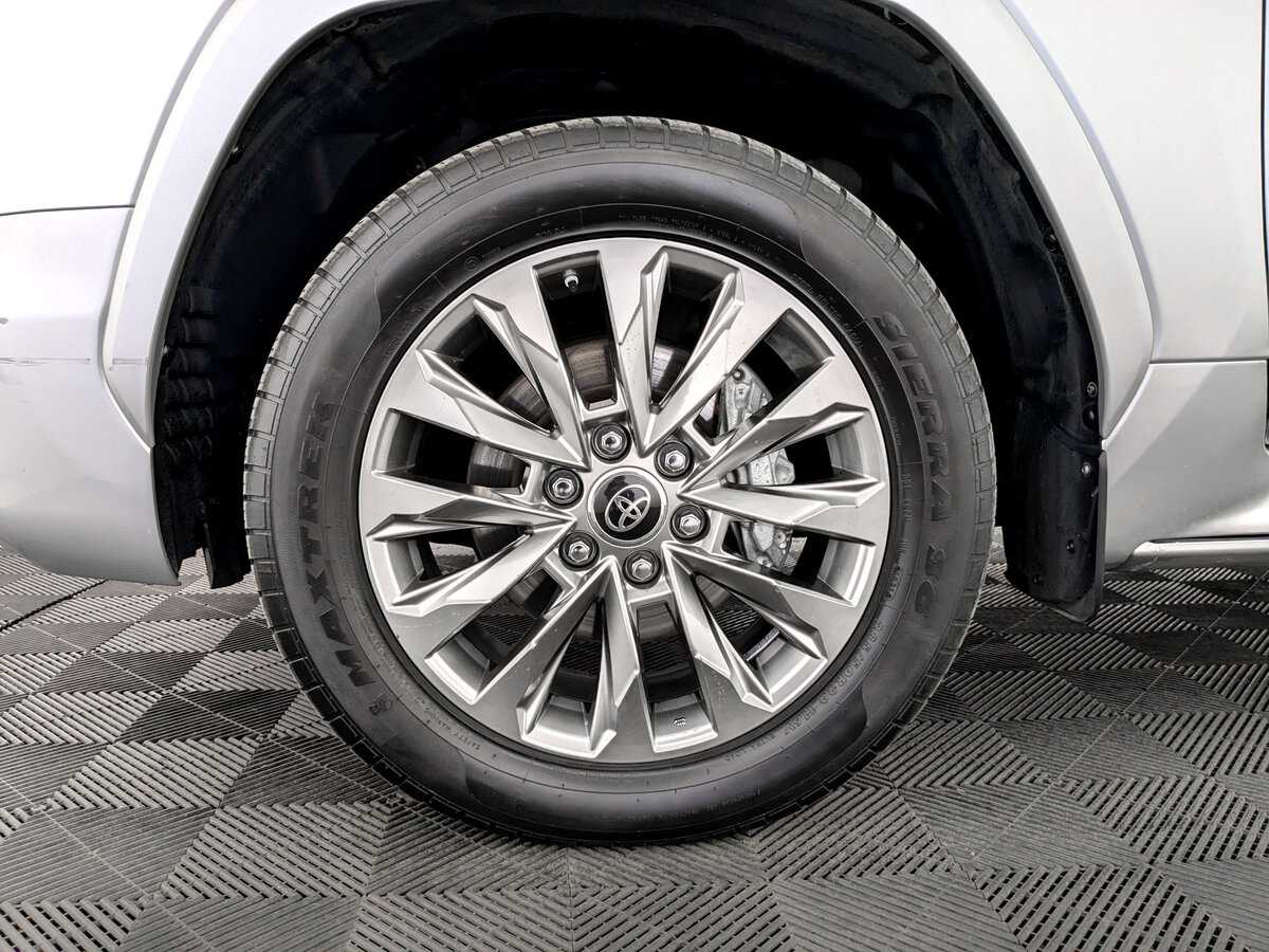 Toyota Land Cruiser, 2022 Фото №18