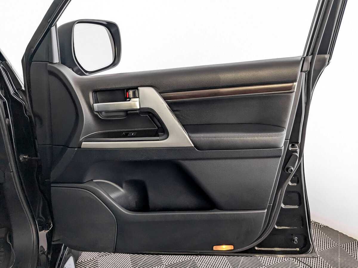 Toyota Land Cruiser, 2019 Фото №25