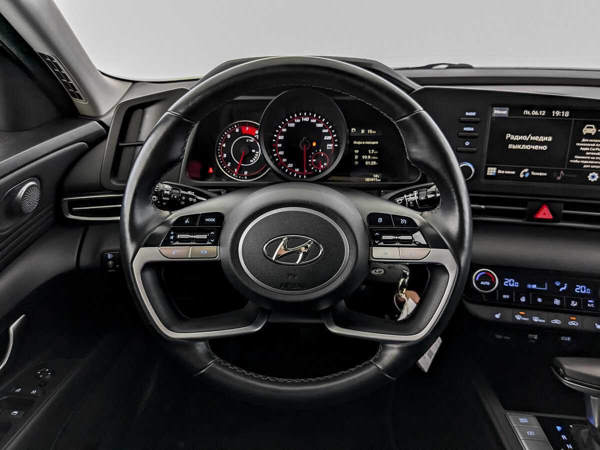 Hyundai Elantra, 2021 Фото №19