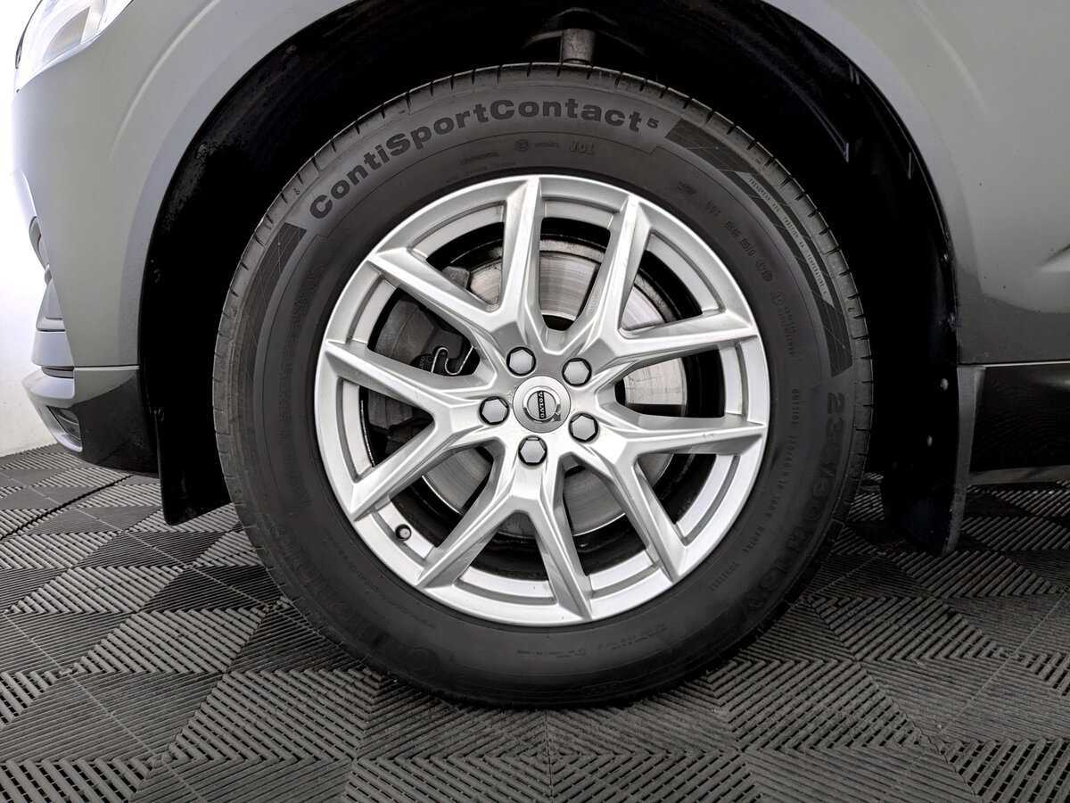 Volvo XC60, 2019 Фото №18