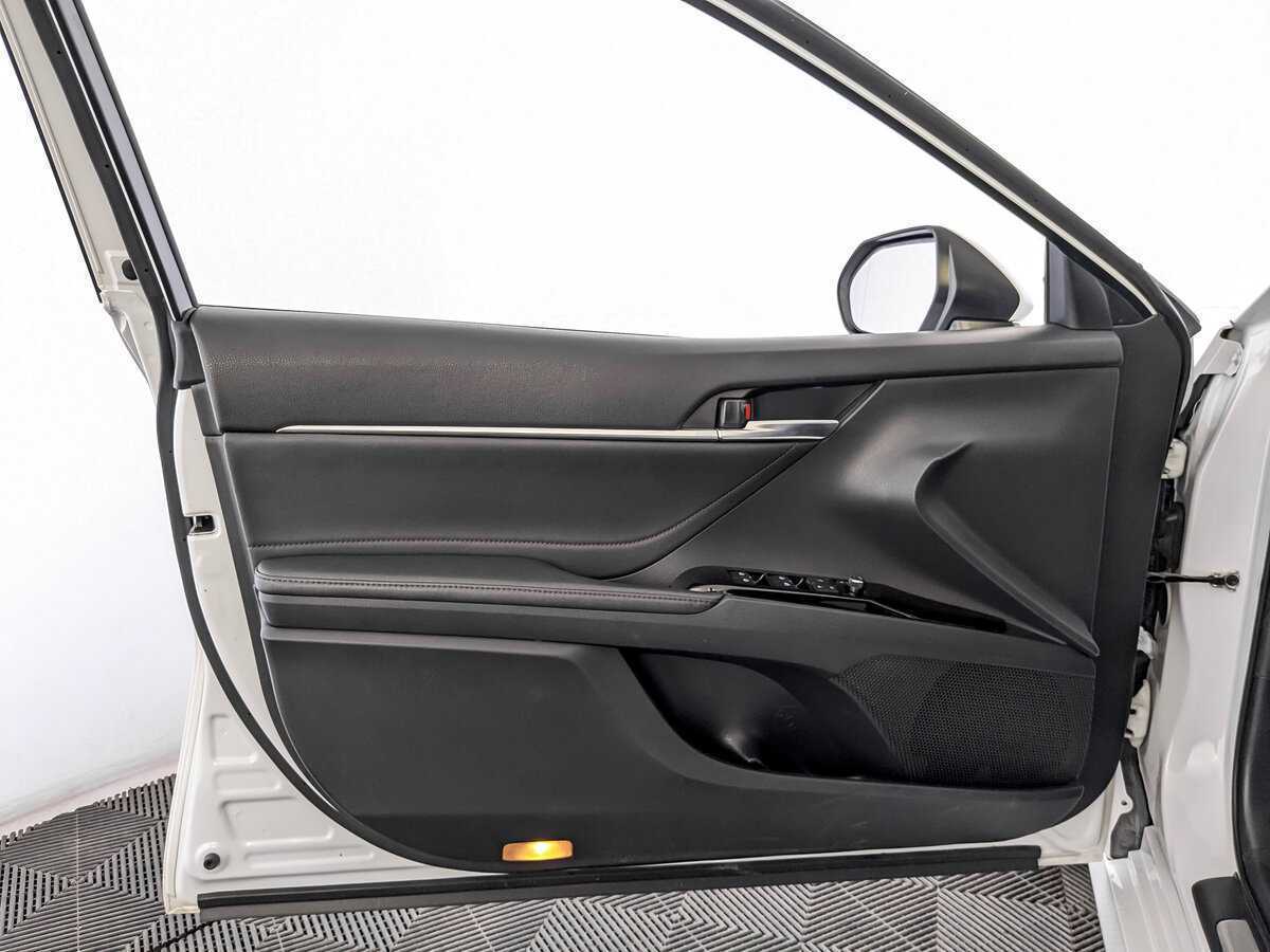 Toyota Camry, 2019 Фото №19