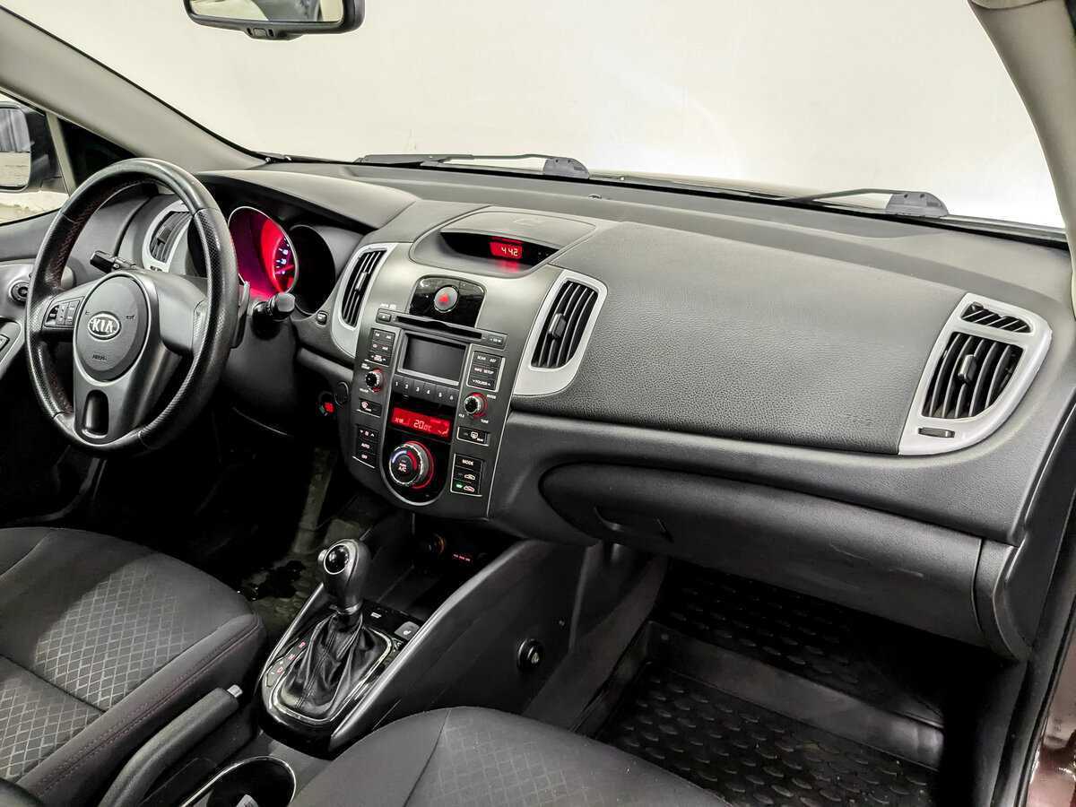 Kia Cerato 6-speed, 2011 Фото №11