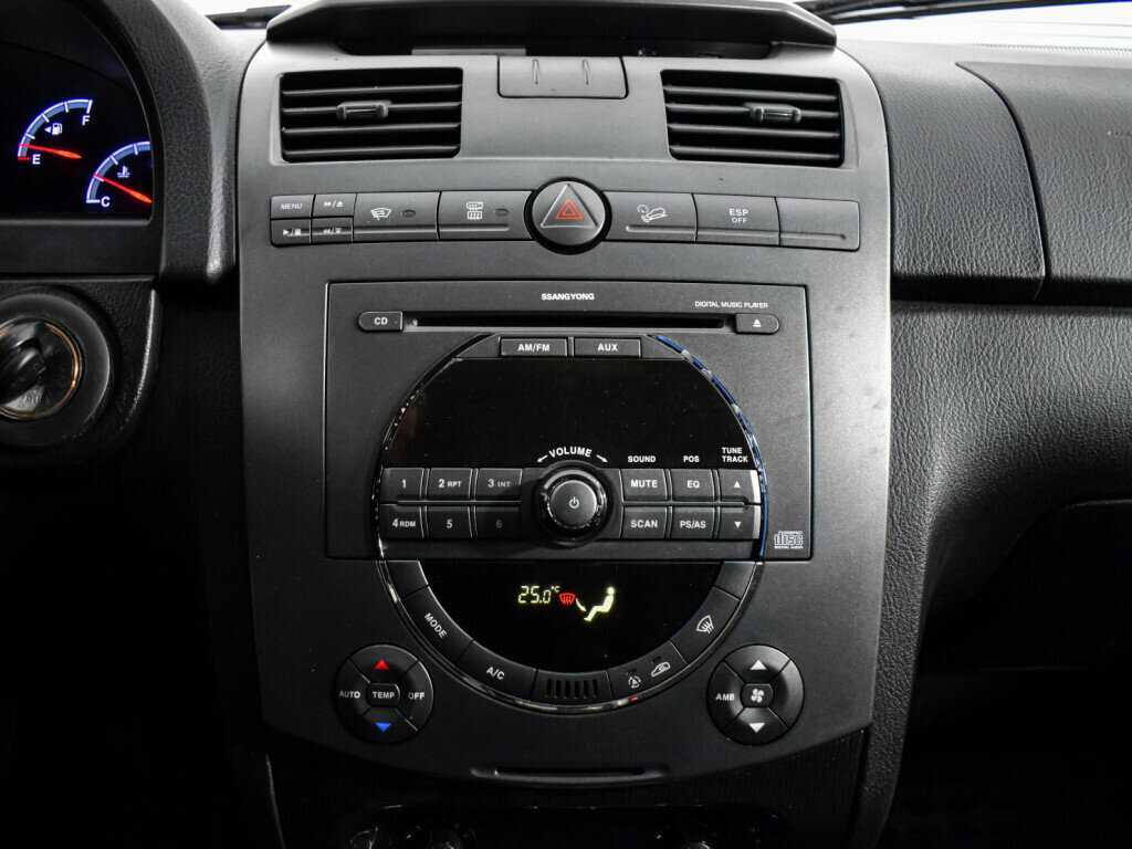 SsangYong Rexton, 2011 Фото №13