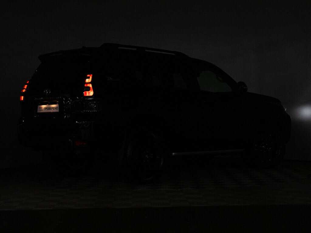 Toyota Land Cruiser Prado, 2022 Фото №24