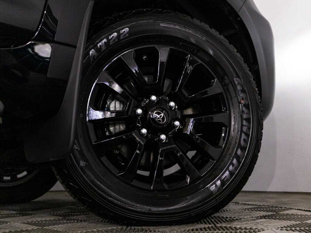 Toyota Land Cruiser Prado, 2022 Фото №25