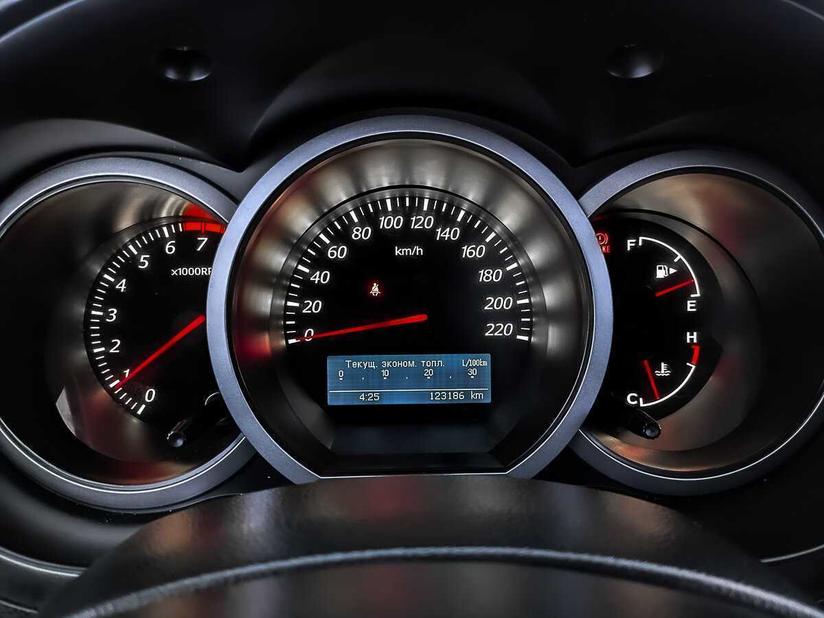 Suzuki Grand Vitara, 2010 Фото №16