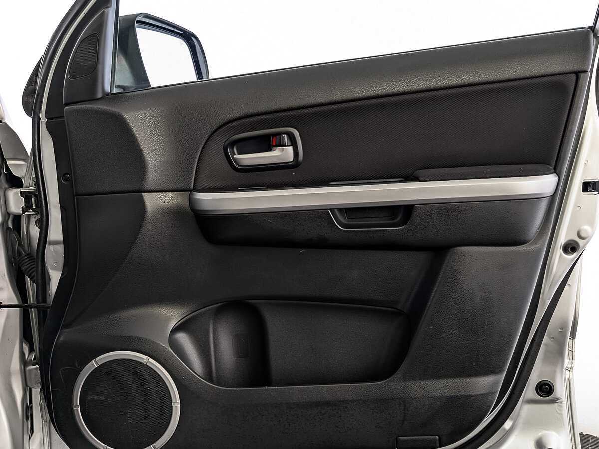 Suzuki Grand Vitara, 2010 Фото №24