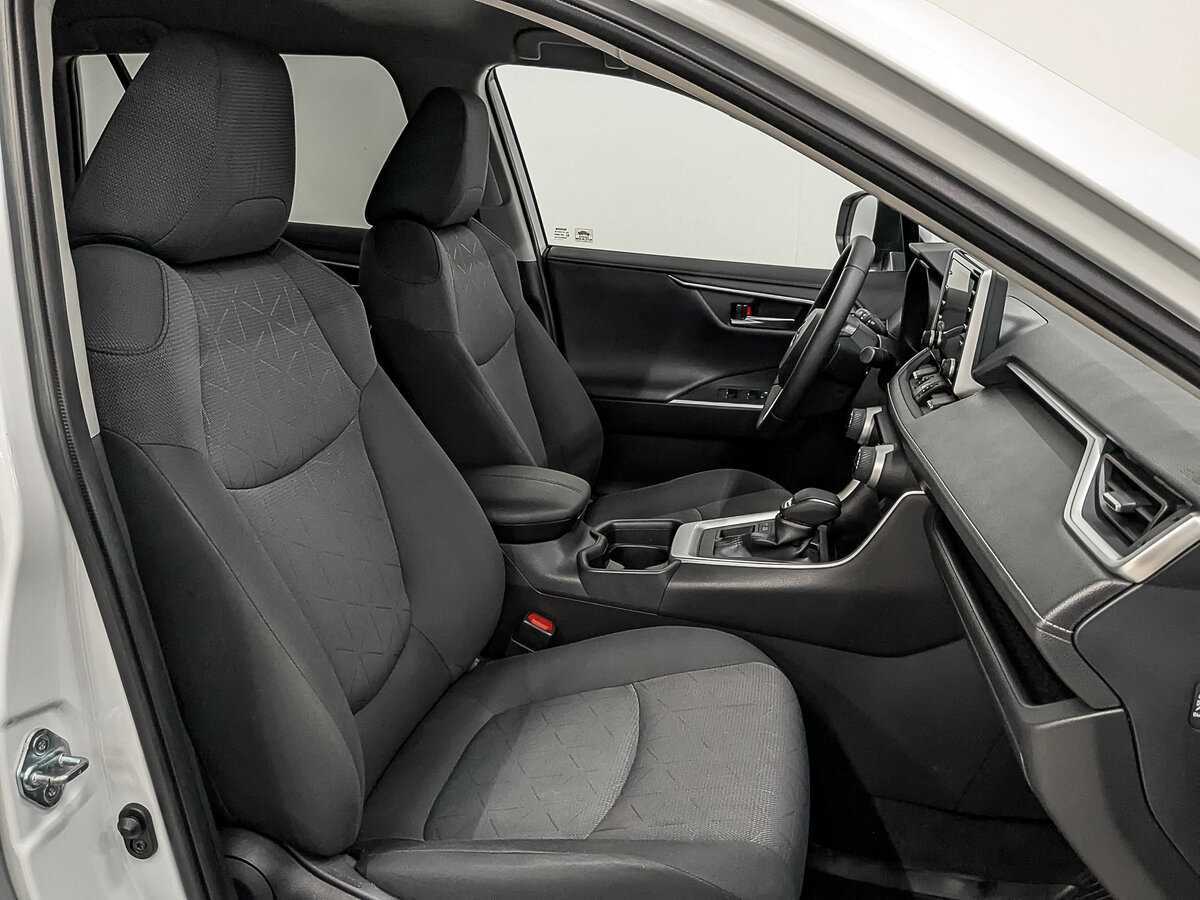 Toyota RAV4, 2020 Фото №23