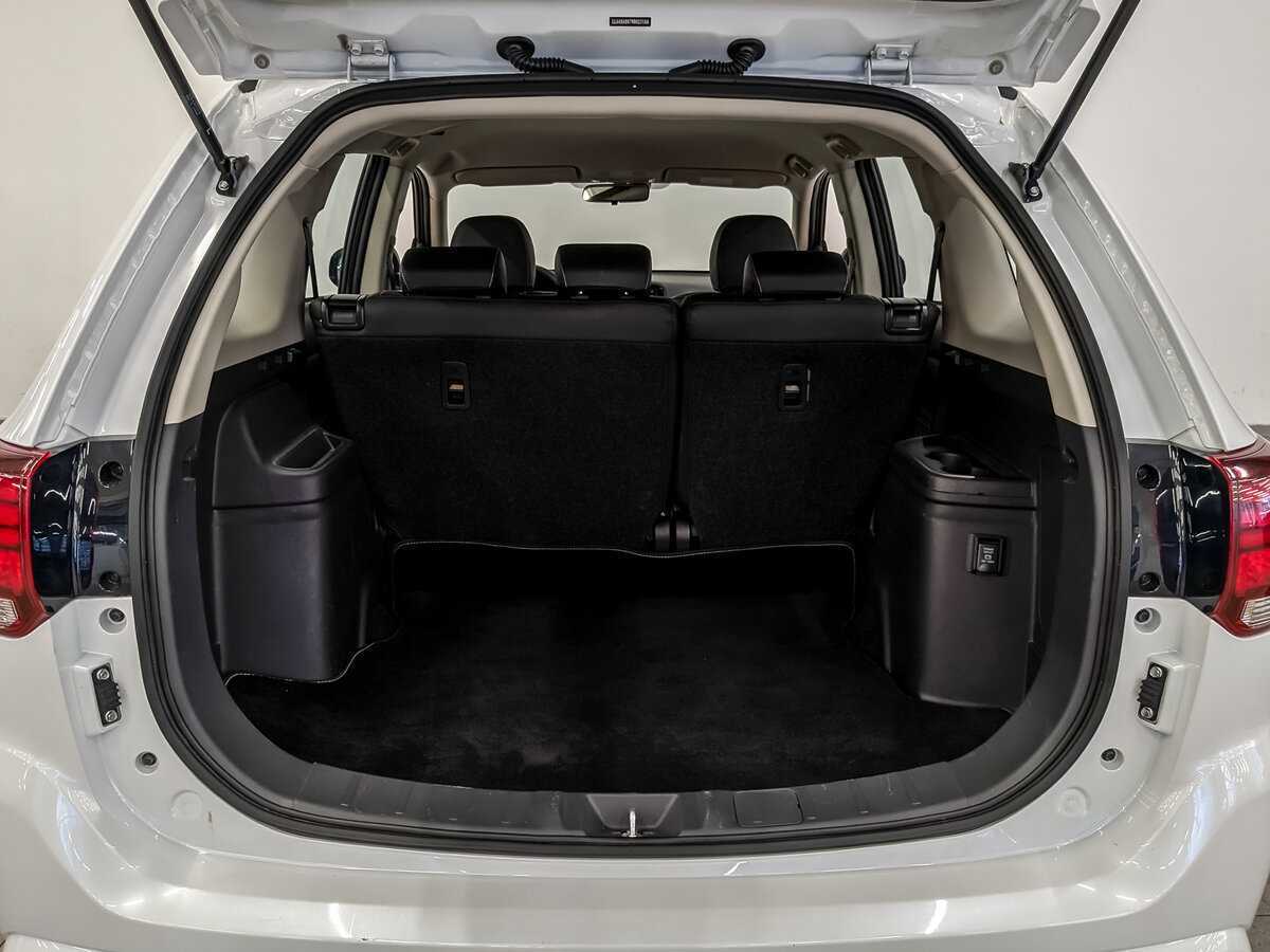 Mitsubishi Outlander, 2022 Фото №10