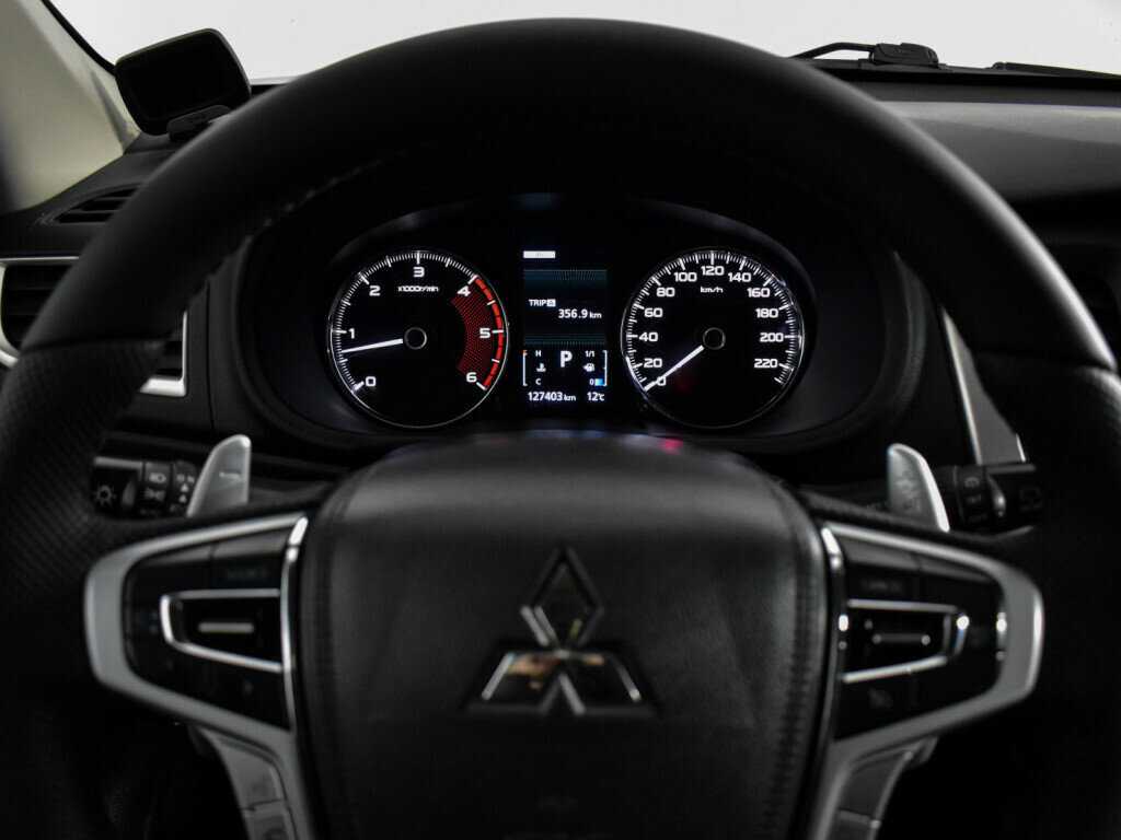 Mitsubishi Pajero Sport, 2019 Фото №18