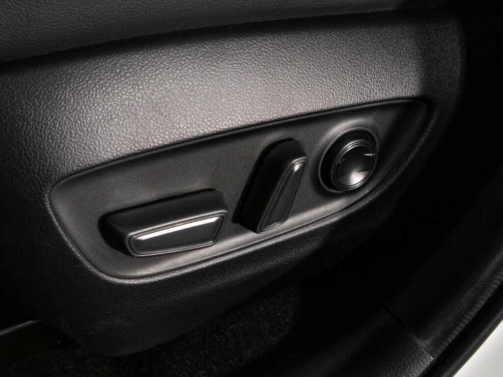 Toyota RAV4, 2022 Фото №15