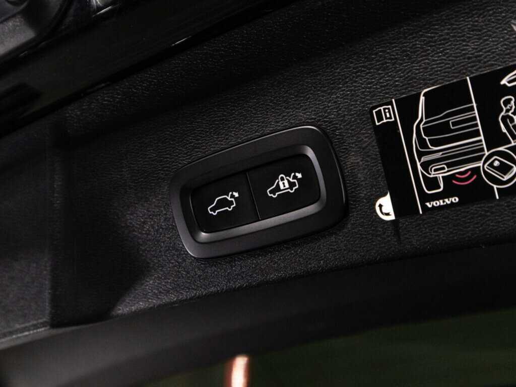 Volvo XC40, 2021 Фото №16