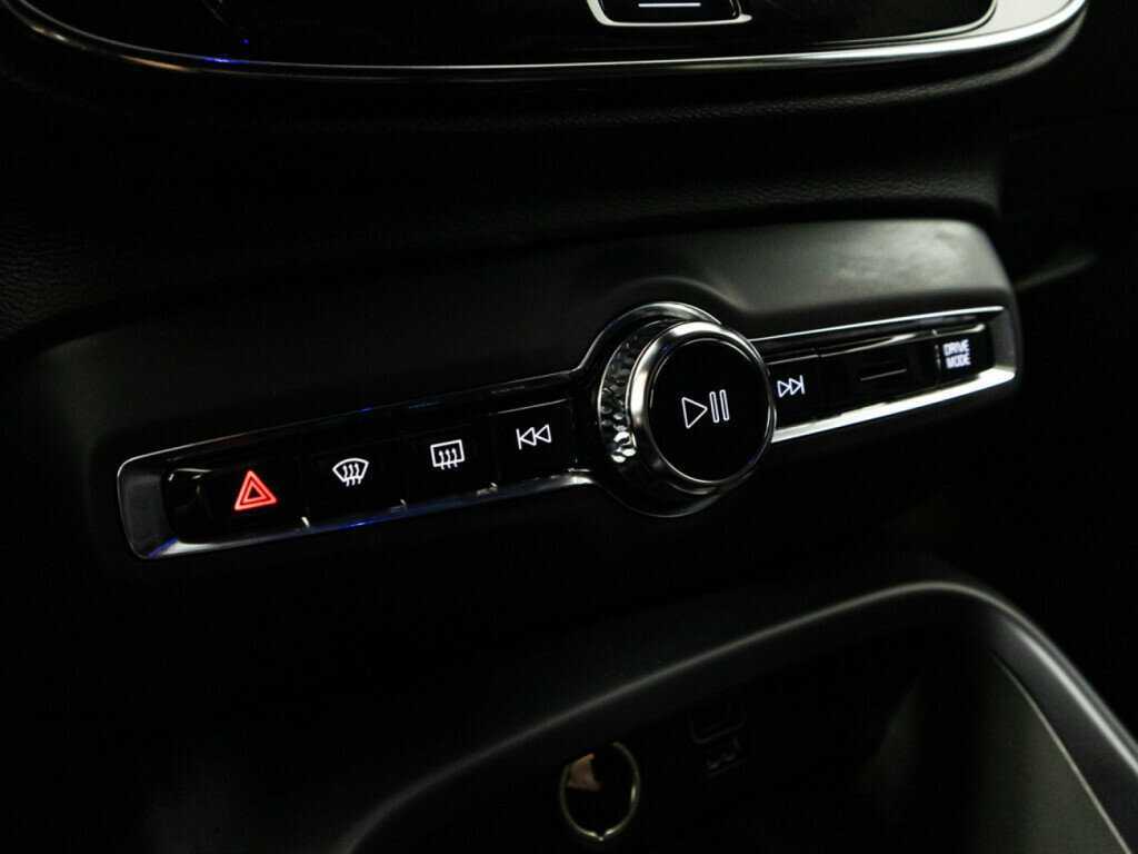 Volvo XC40, 2021 Фото №21