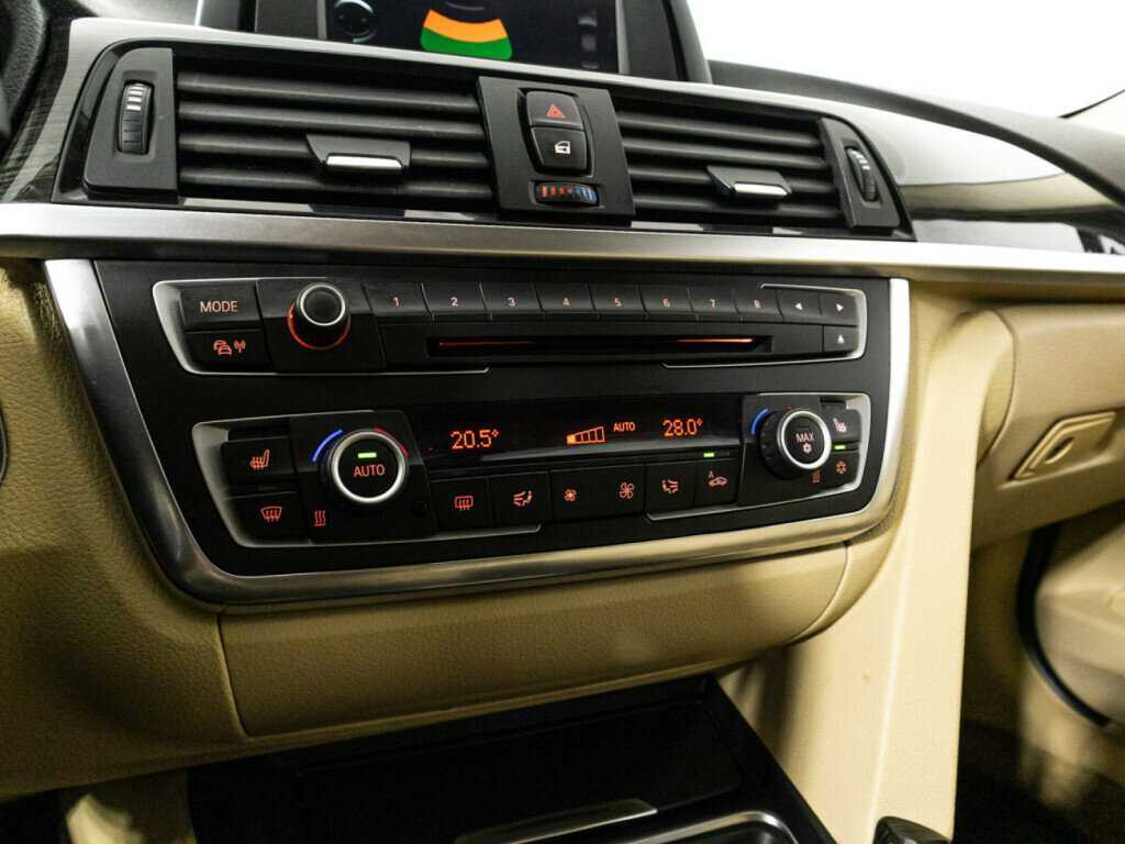 BMW 3 серии 320d, 2012 Фото №16