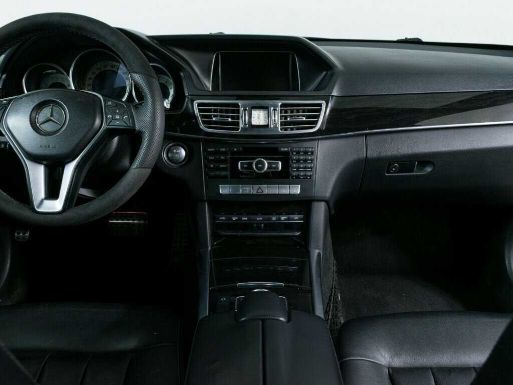 Mercedes-Benz E-Класс 300, 2013 Фото №10