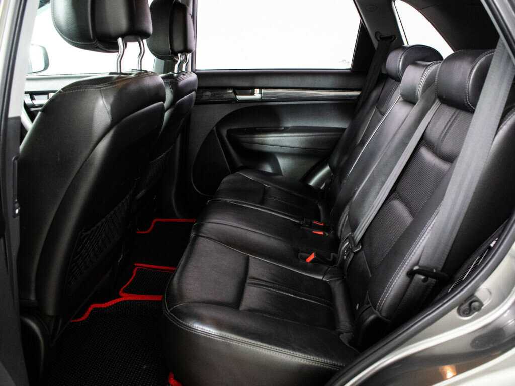 Kia Sorento, 2010 Фото №10