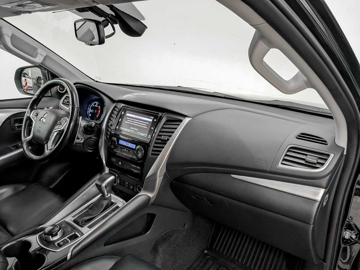 Mitsubishi Pajero Sport, 2019 Фото №11