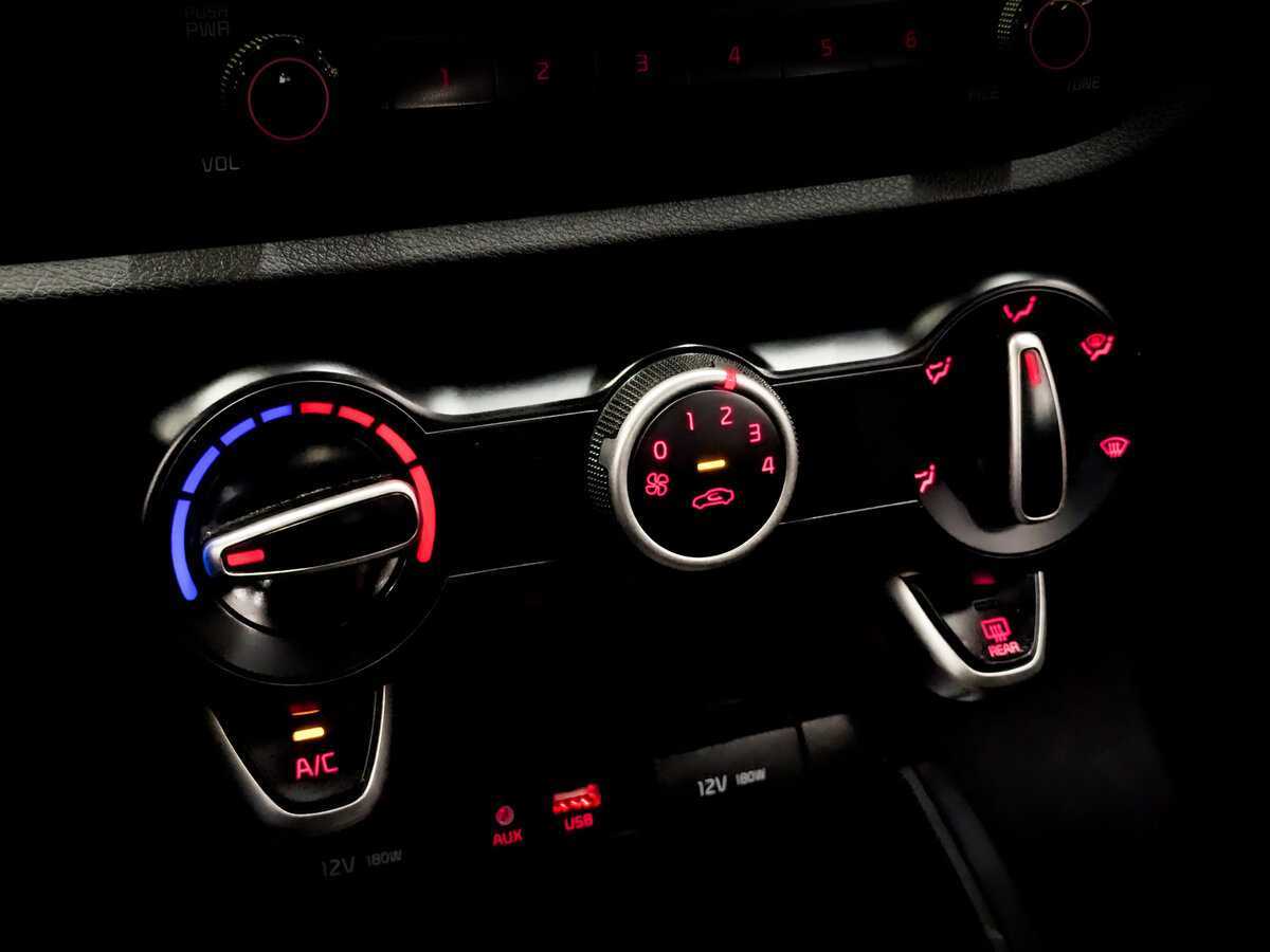 Kia Rio X-Line, 2020 Фото №23