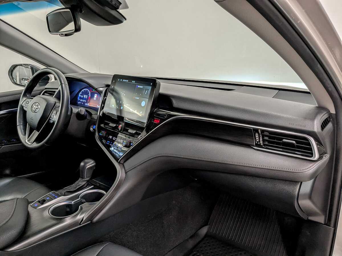 Toyota Camry, 2022 Фото №11