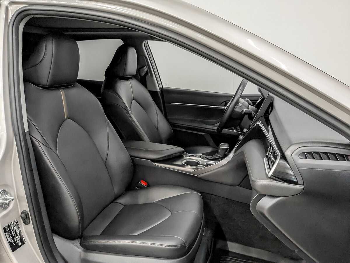 Toyota Camry, 2022 Фото №24