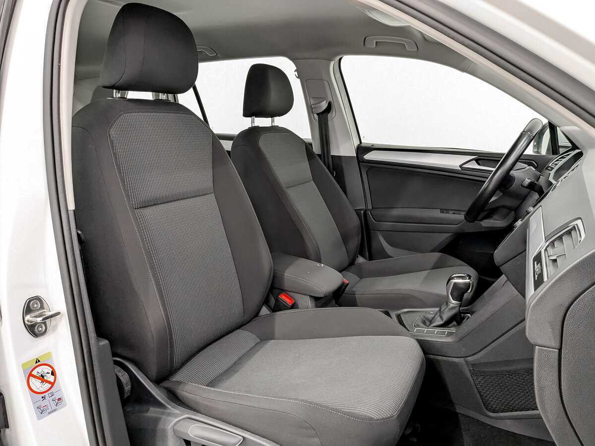 Volkswagen Tiguan, 2021 Фото №21