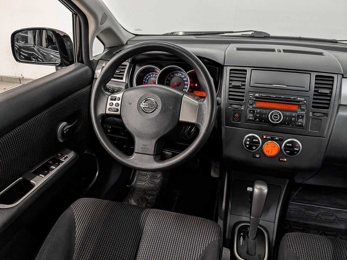 Nissan Tiida, 2010 Фото №25