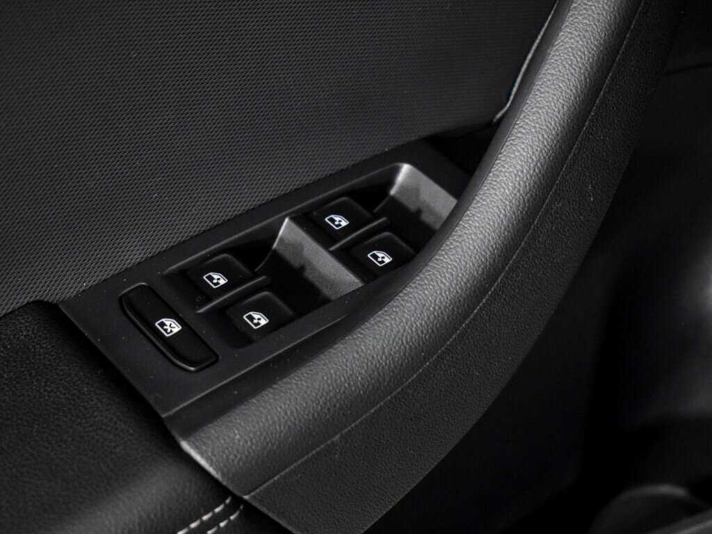 Volkswagen Polo, 2020 Фото №10