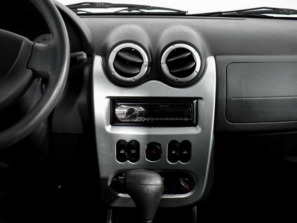 Renault Logan, 2011 Фото №12