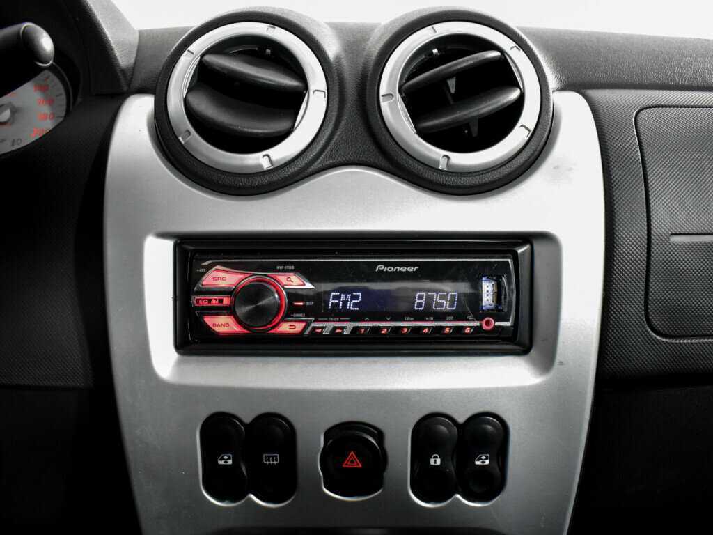 Renault Logan, 2011 Фото №14