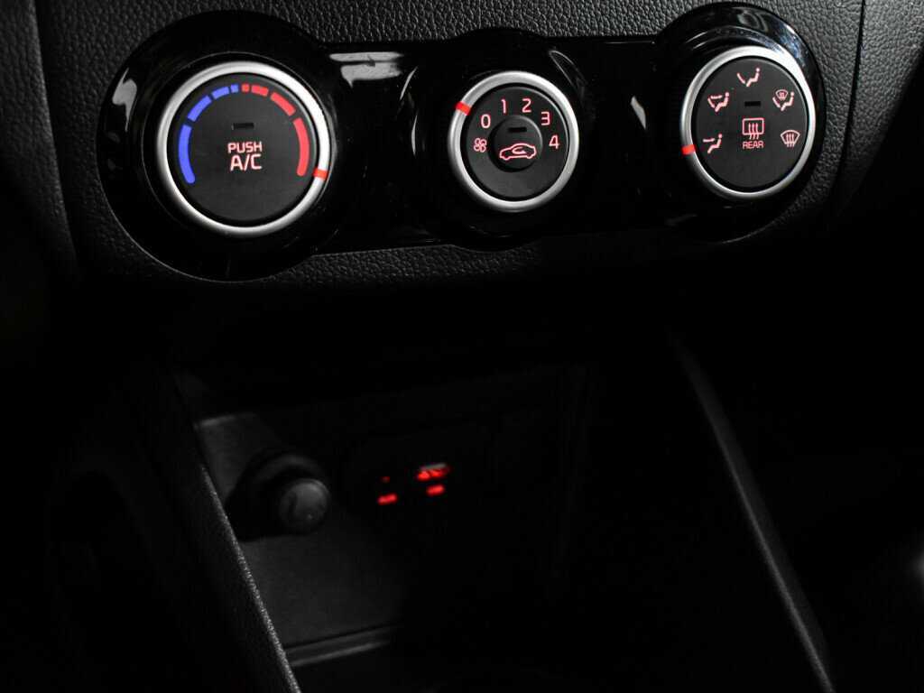 Kia Rio, 2016 Фото №18