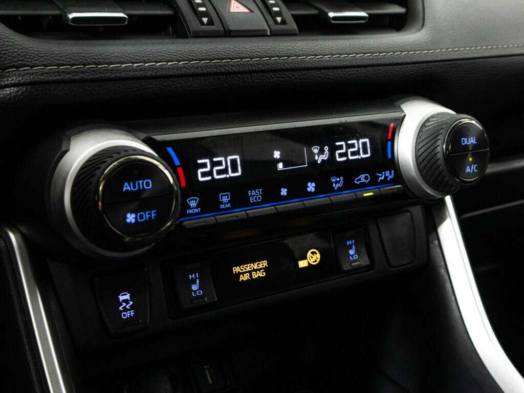 Toyota RAV4, 2022 Фото №22