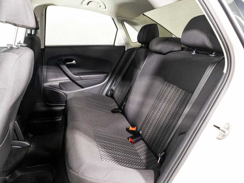 Volkswagen Polo, 2015 Фото №10