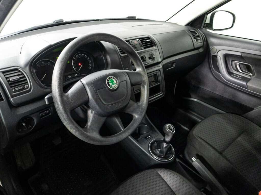 Skoda Fabia, 2010 Фото №11