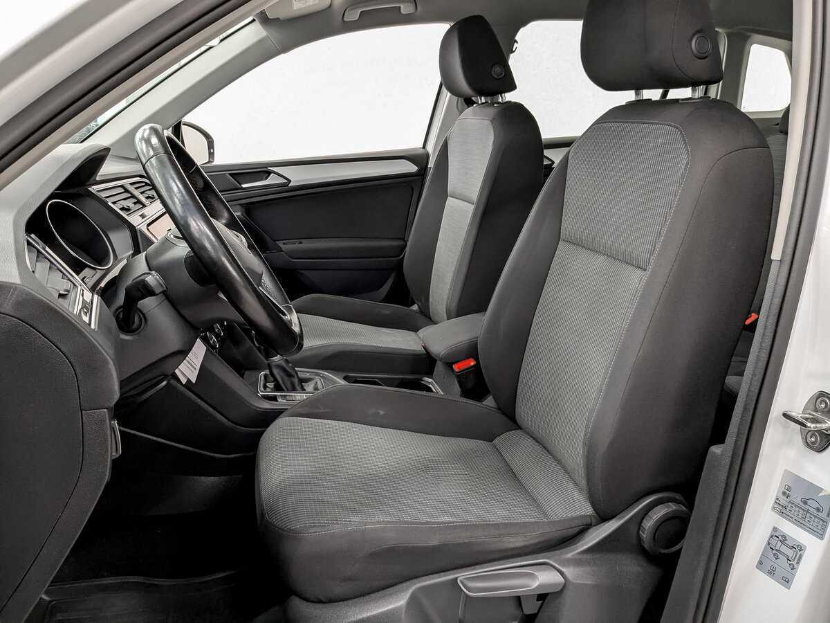 Volkswagen Tiguan, 2021 Фото №19