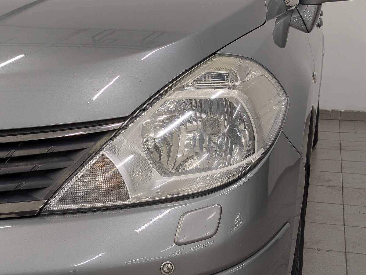Nissan Tiida, 2008 Фото №11