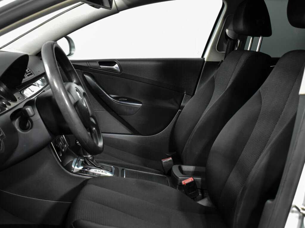 Volkswagen Passat, 2008 - 286 400 км. | Фото №6