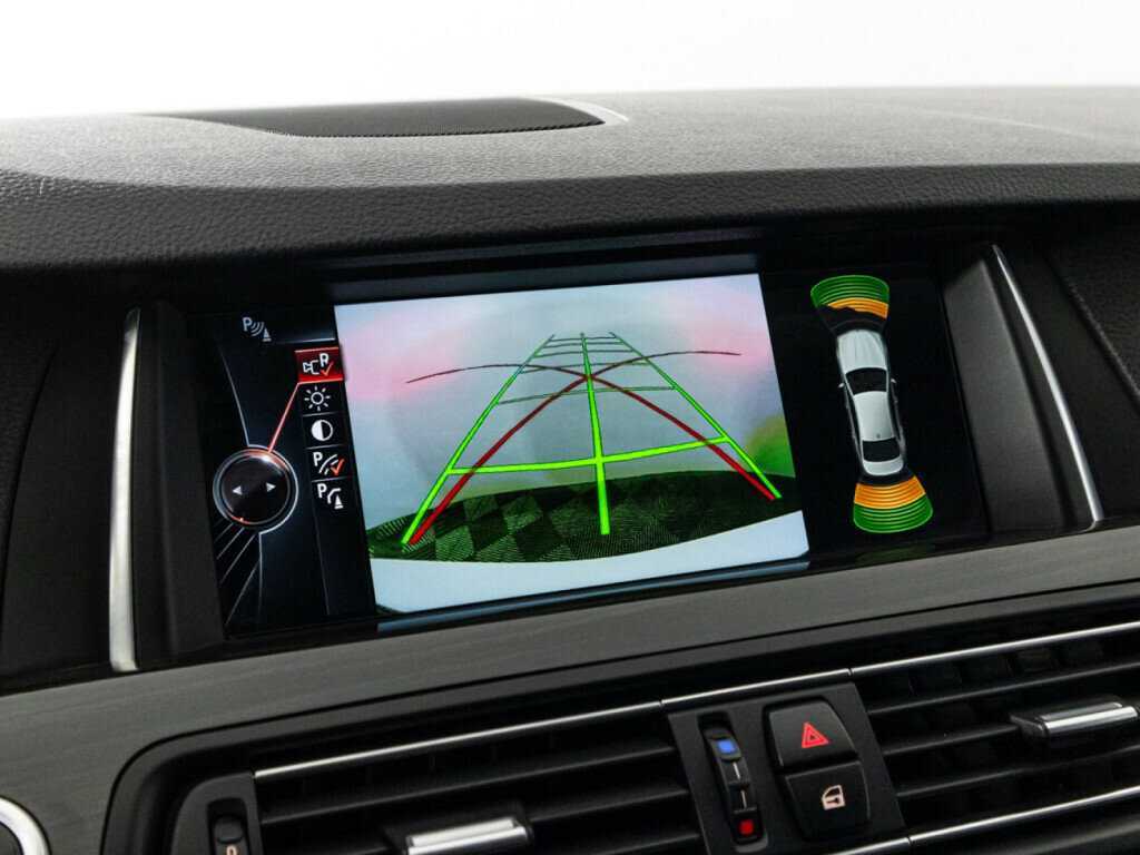 BMW 5 серии 530d xDrive, 2016 Фото №21