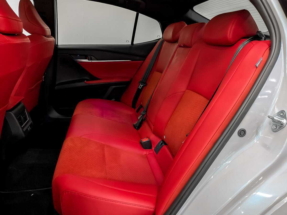 Toyota Camry, 2024 Фото №12