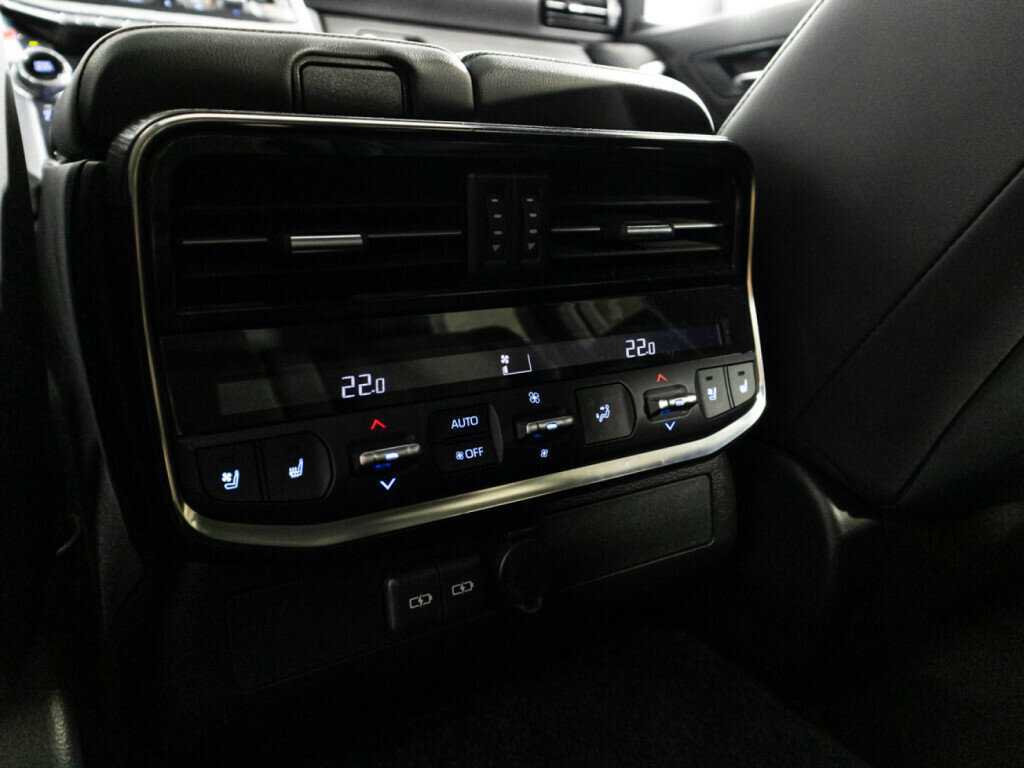 Toyota Land Cruiser, 2021 Фото №23