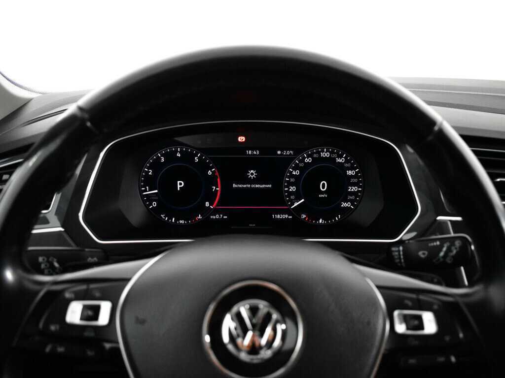 Volkswagen Tiguan, 2018 Фото №11
