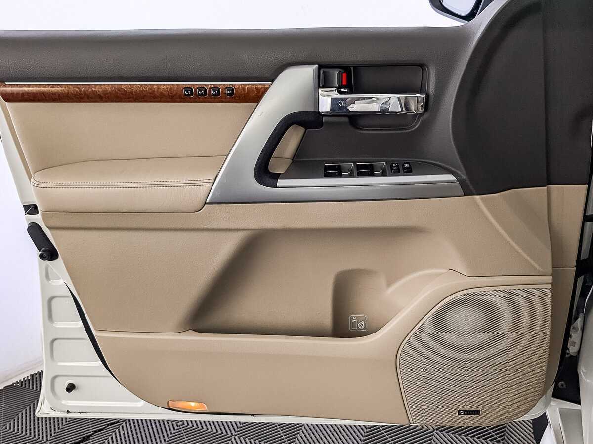 Toyota Land Cruiser, 2014 Фото №19