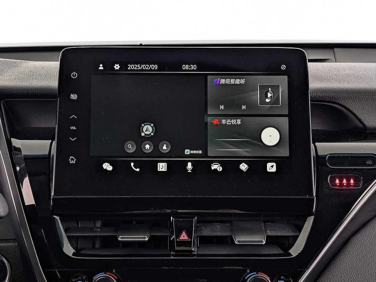 Toyota Camry, 2023 Фото №17