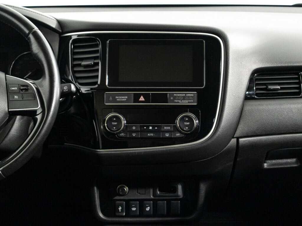 Mitsubishi Outlander, 2018 Фото №14