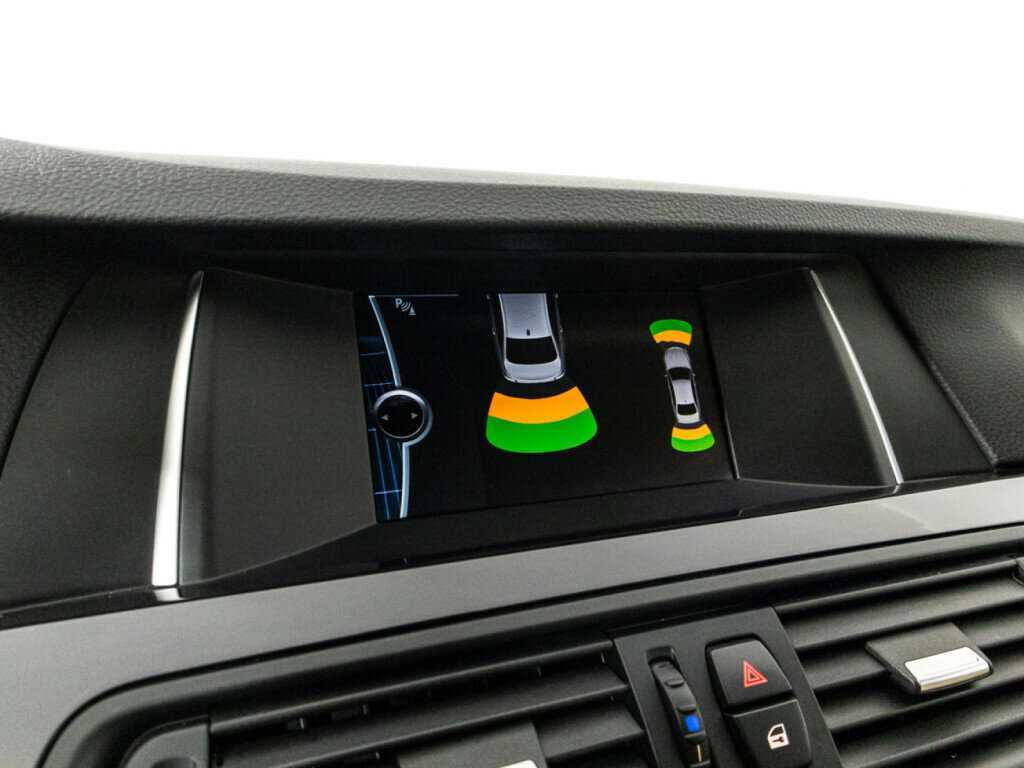 BMW 5 серии 520i, 2014 Фото №16